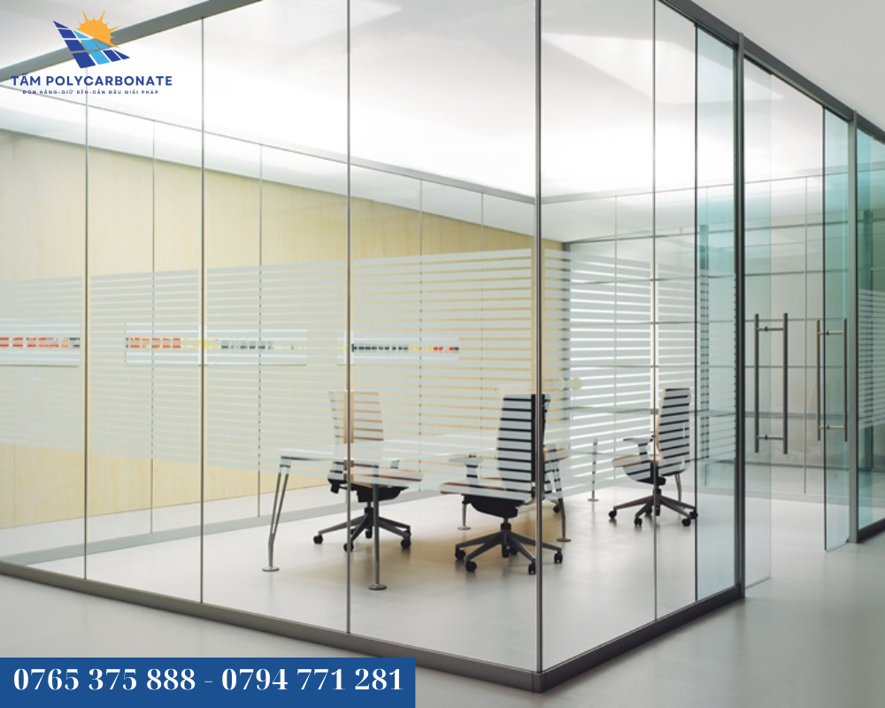  Tấm polycarbonate đặc Super Lite nhiều màu đẹp, ứng dụng linh hoạt