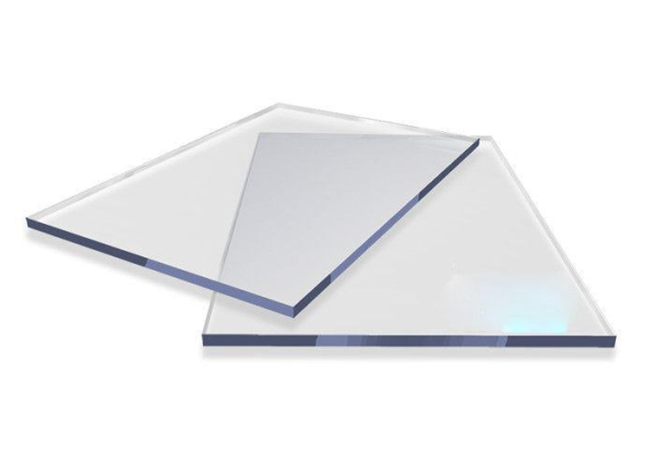Đặc tính tấm Polycarbonate đặc ruột 10mm  