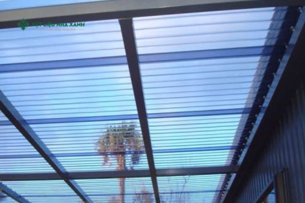 Nhược điểm tấm lợp Polycarbonate SolarLite