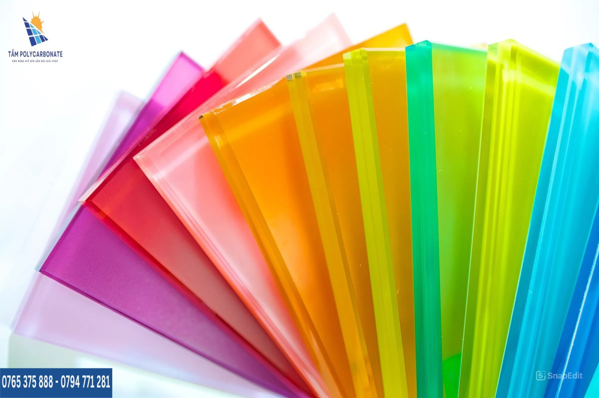 Tấm polycarbonate nhiều màu sắc