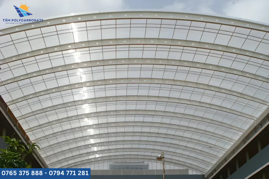 ng trời tôn polycarbonate