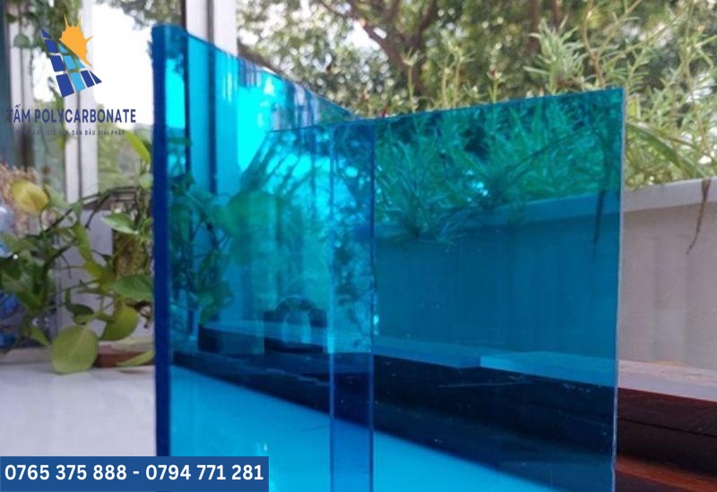 Thông số tấm Poly đặc xanh ngọc