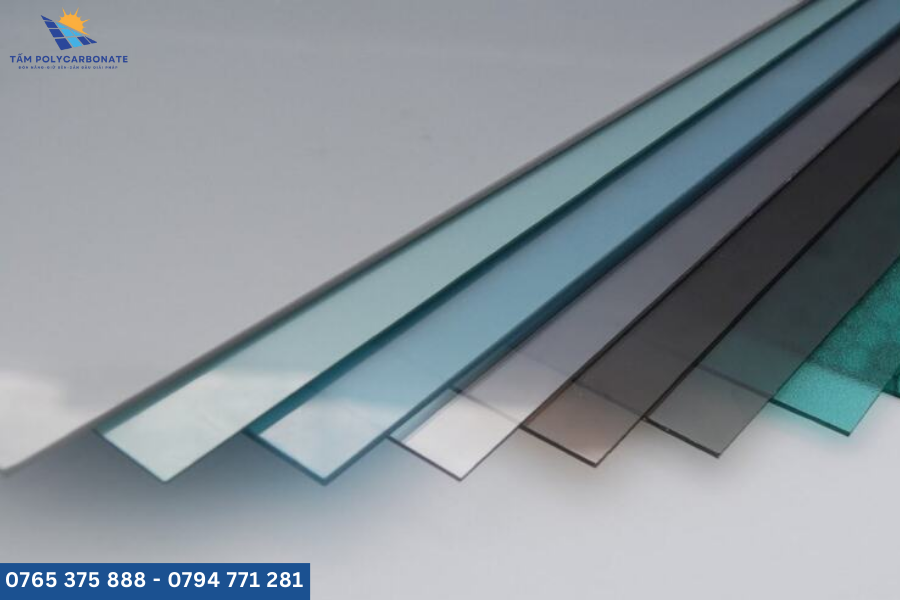 Tấm polycarbonate đặc ruột bền đẹp