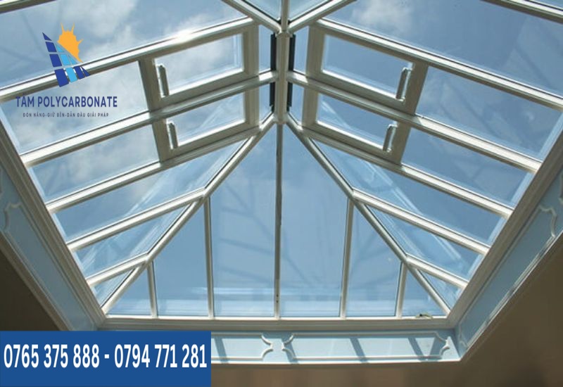 Ứng dụng của tấm Polycarbonate trắng trong