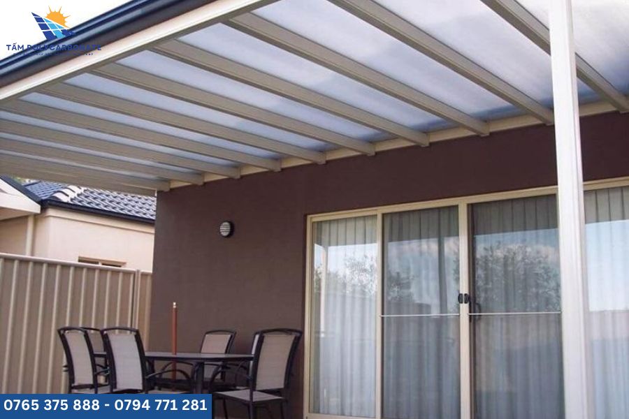 Tấm polycarbonate rỗng 10mm trang trí